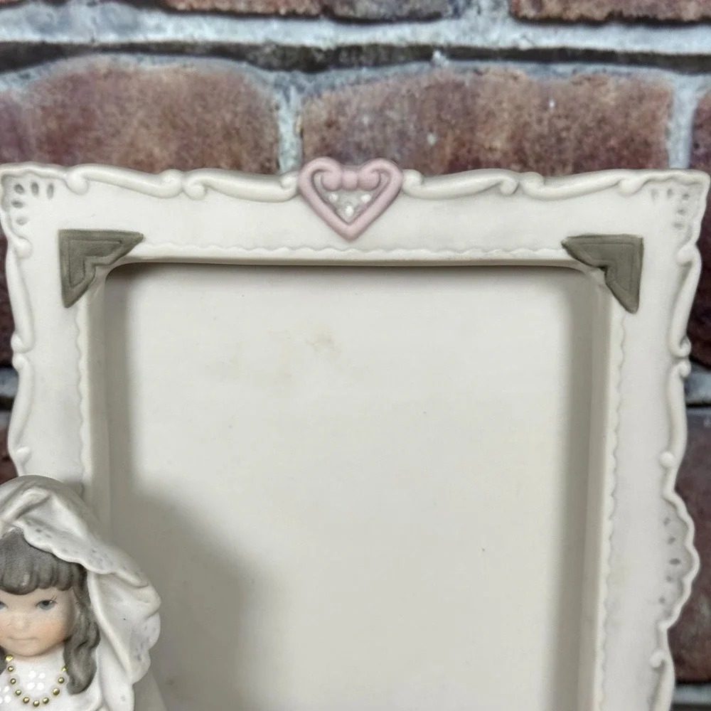 Enesco promises love